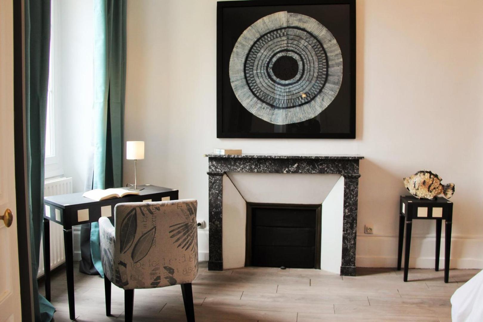 Apartment Marceau - View On Cathedral And Place Des Epars